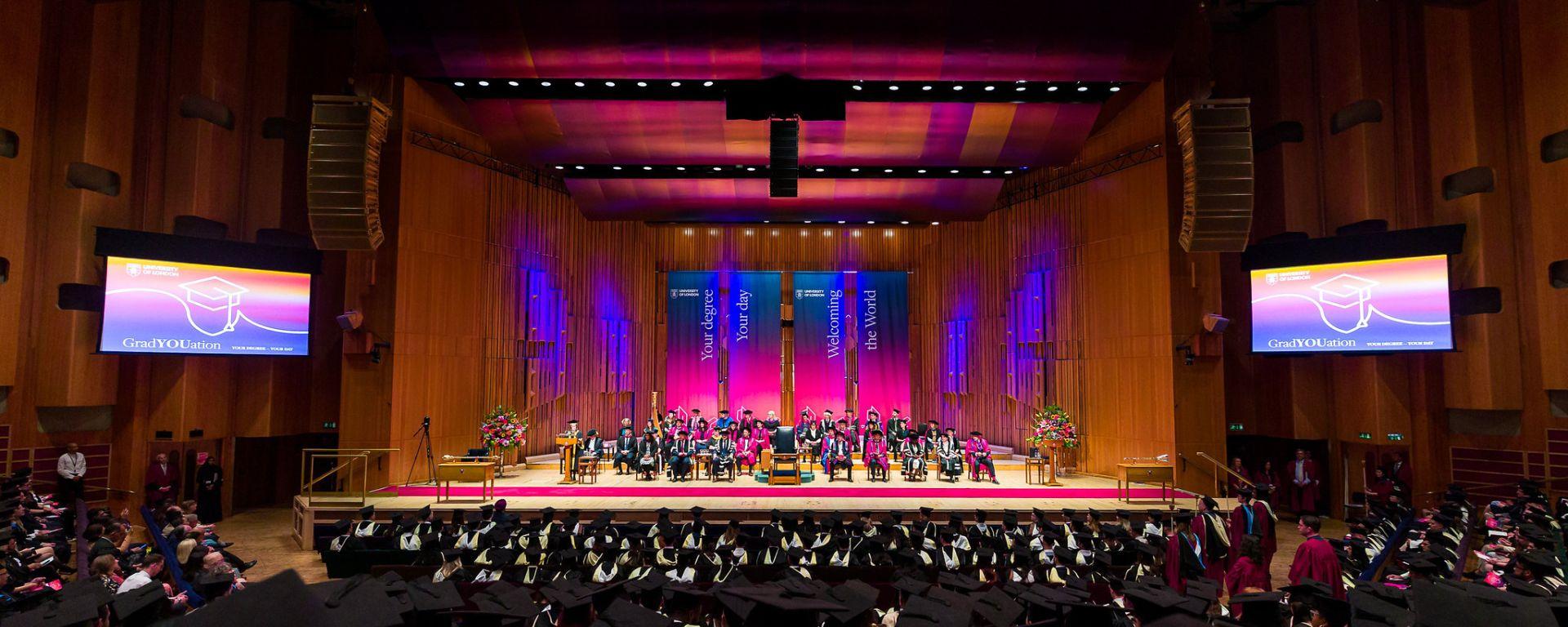 Generación 2025: estudiantes de la UM se graduaron en la University of London Se muestra escenario de la Universidad de Londres.