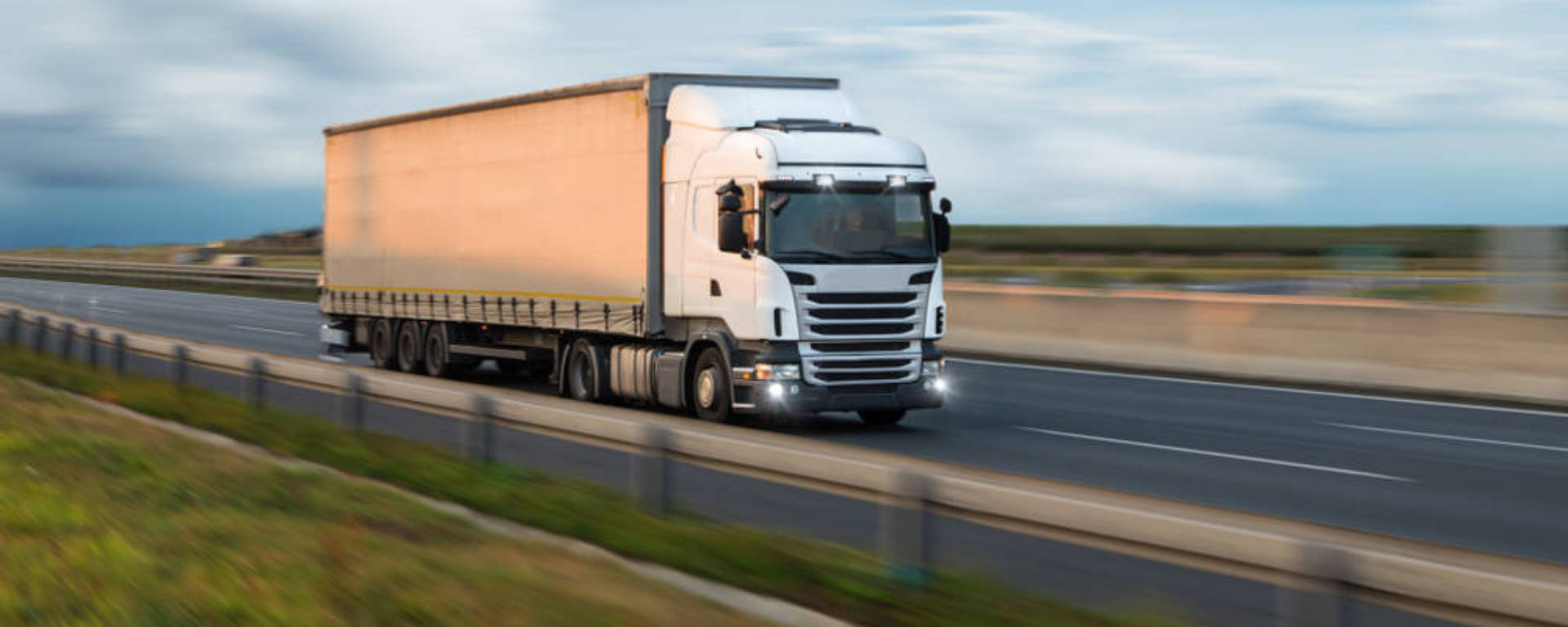 En 2020 los costos de transporte de Uruguay aumentaron 5% en pesos uruguayos y disminuyeron 6,9% en dólares En 2020 los costos de transporte de Uruguay aumentaron 5% en pesos uruguayos y disminuyeron 6,9% en dólares