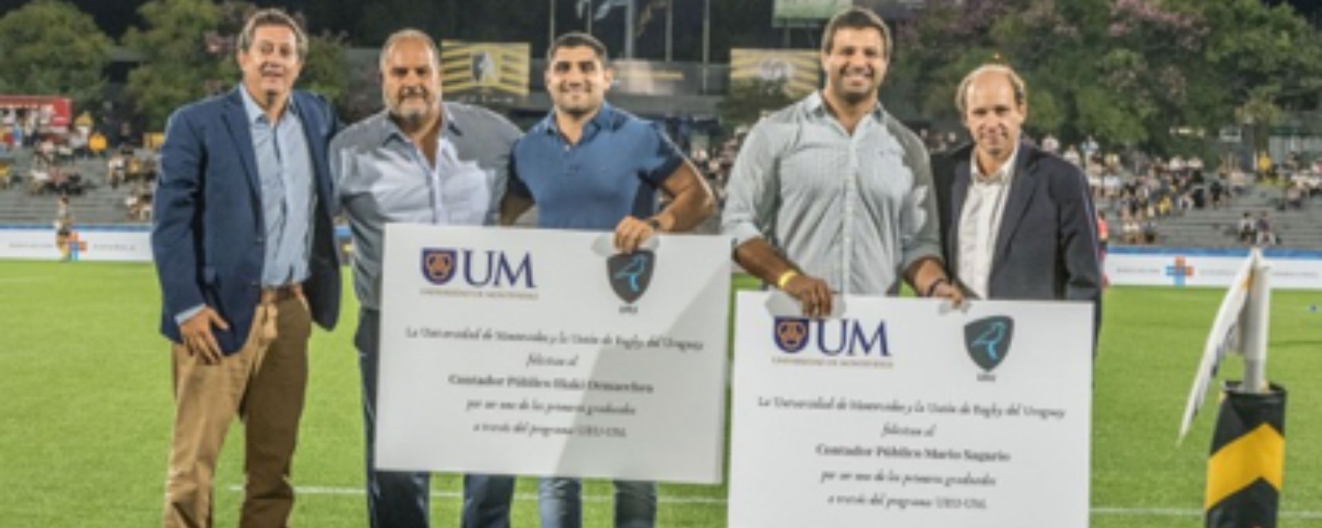 En la foto: Santiago Slinger (presidente URU), Raúl Guerra (deportes UM), Iñaki Ormaechea, Mario Sagario y Sebastián Piñeyrúa (presidente Sudamérica Rugby) Crédito de foto: DT, fotografía deportiva.