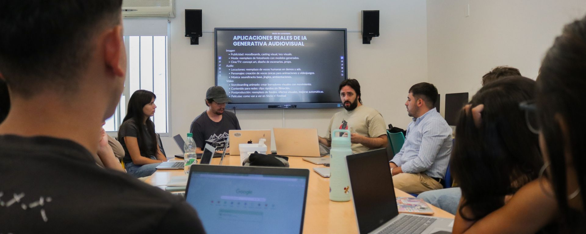 La Inteligencia Artificial y el cine: estudiantes de comunicación participaron de un Workshop de IA La Inteligencia Artificial y el cine: estudiantes de comunicación participaron de un Workshop de IA