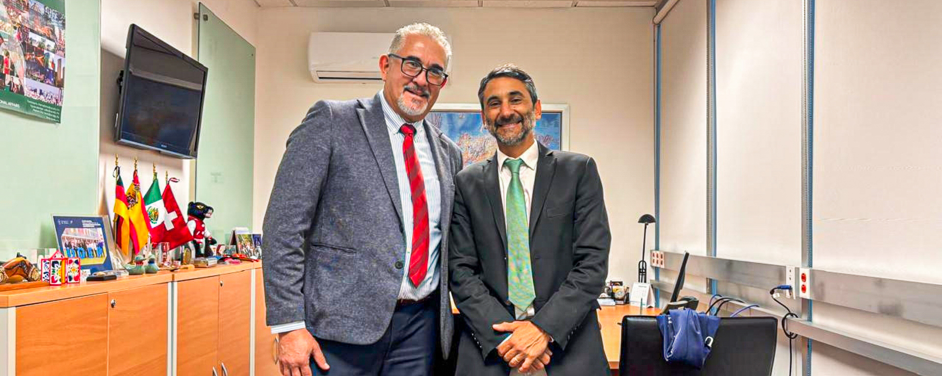 Damiano Tieri junto a Leoncio Monjarás, Director de International Affairs en Universidad Panamericana campus Guadalajara