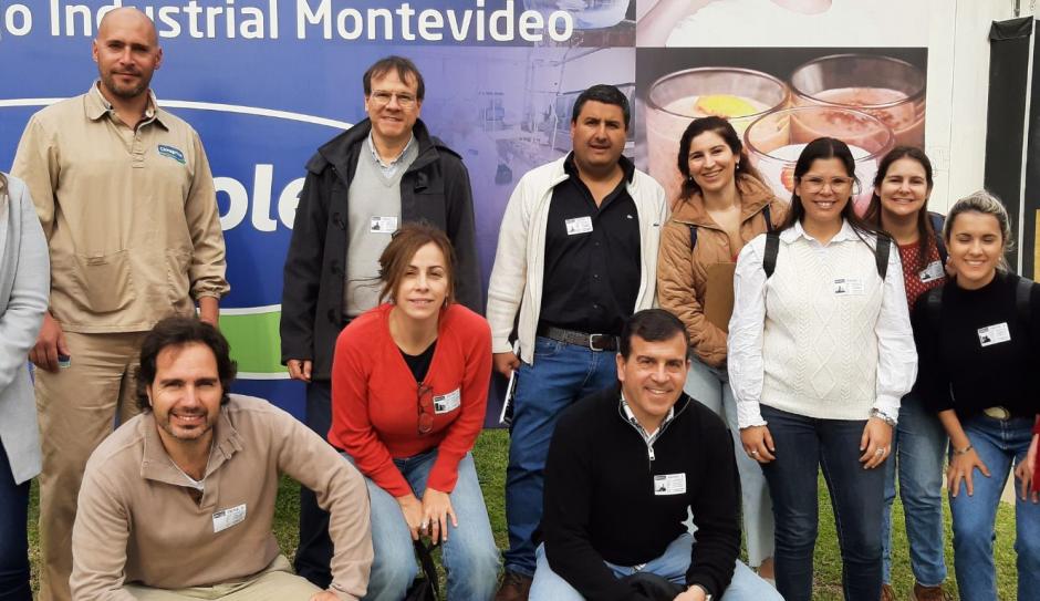 Estudiantes y docentes de la UM visitaron el Complejo Industrial Montevideo de Conaprole