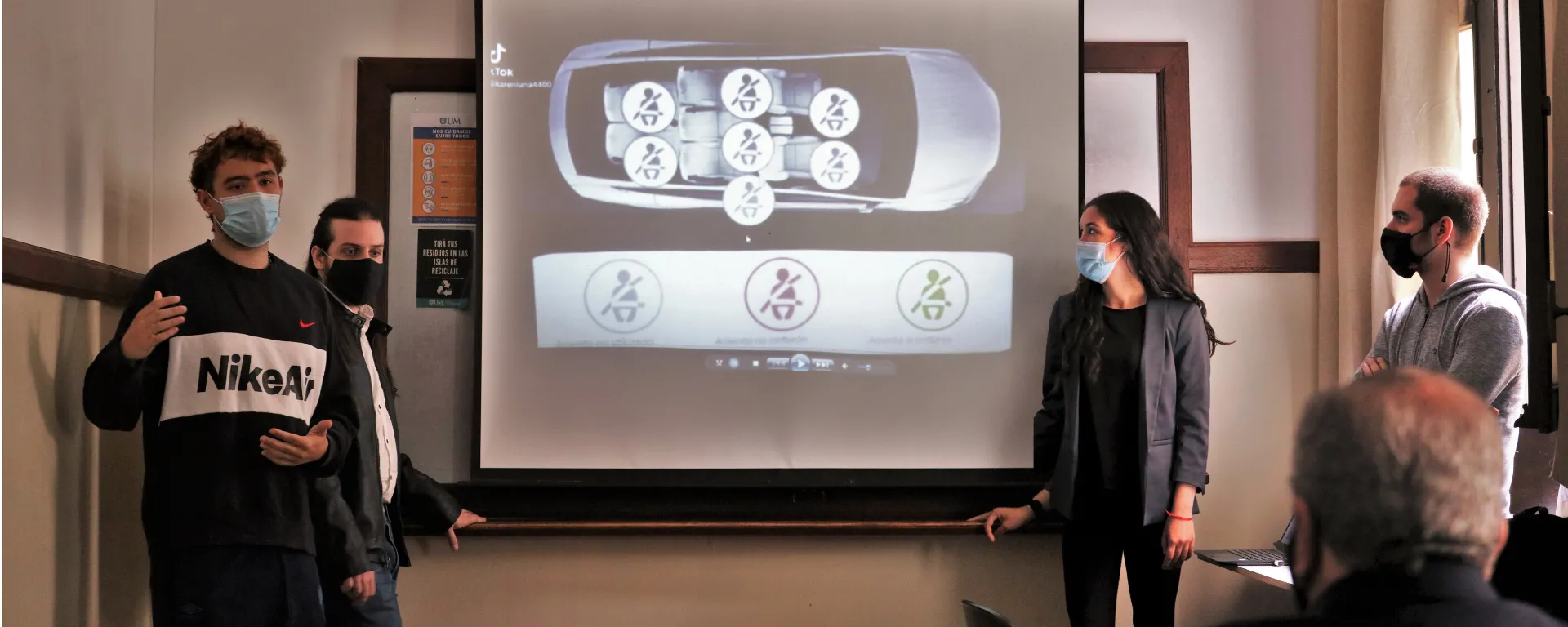 Alumnos FIUM Alumnos FIUM