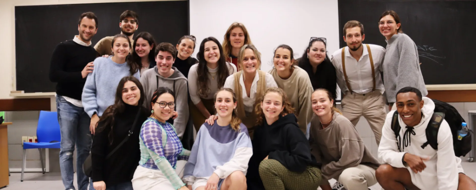 Taller de teatro de Vida Universitaria Taller de teatro de Vida Universitaria