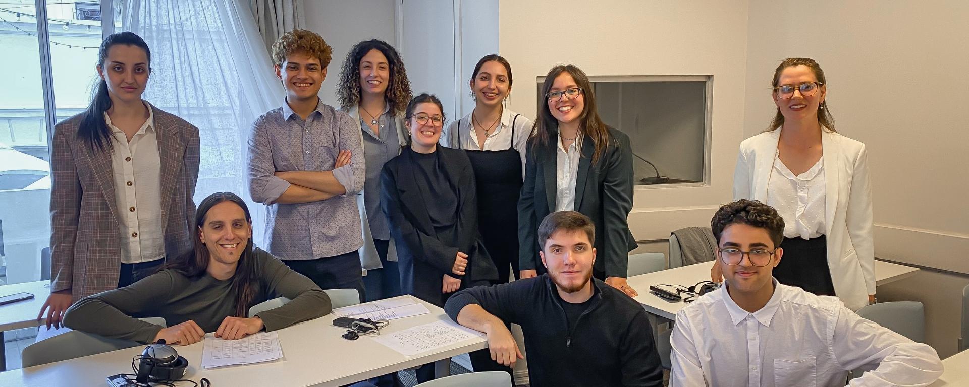 "Los efectos de la tecnología en nuestra sociedad moderna" "Los efectos de la tecnología en nuestra sociedad moderna"